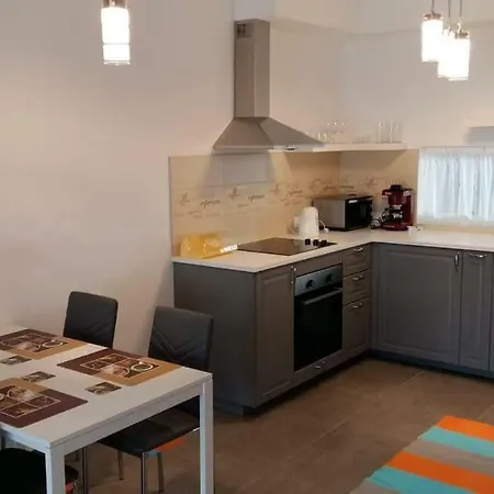 Apartament Lela Apartman